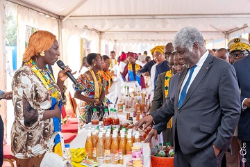 Côte d'Ivoire / Prix Alassane Ouattara du Jeune Entrepreneur Emergent édition 2024 : des chèques d'un montant total de 200 millions FCFA remis à 40 porteurs de projets